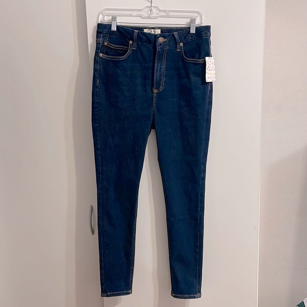 NWT Free People Jeans size 31